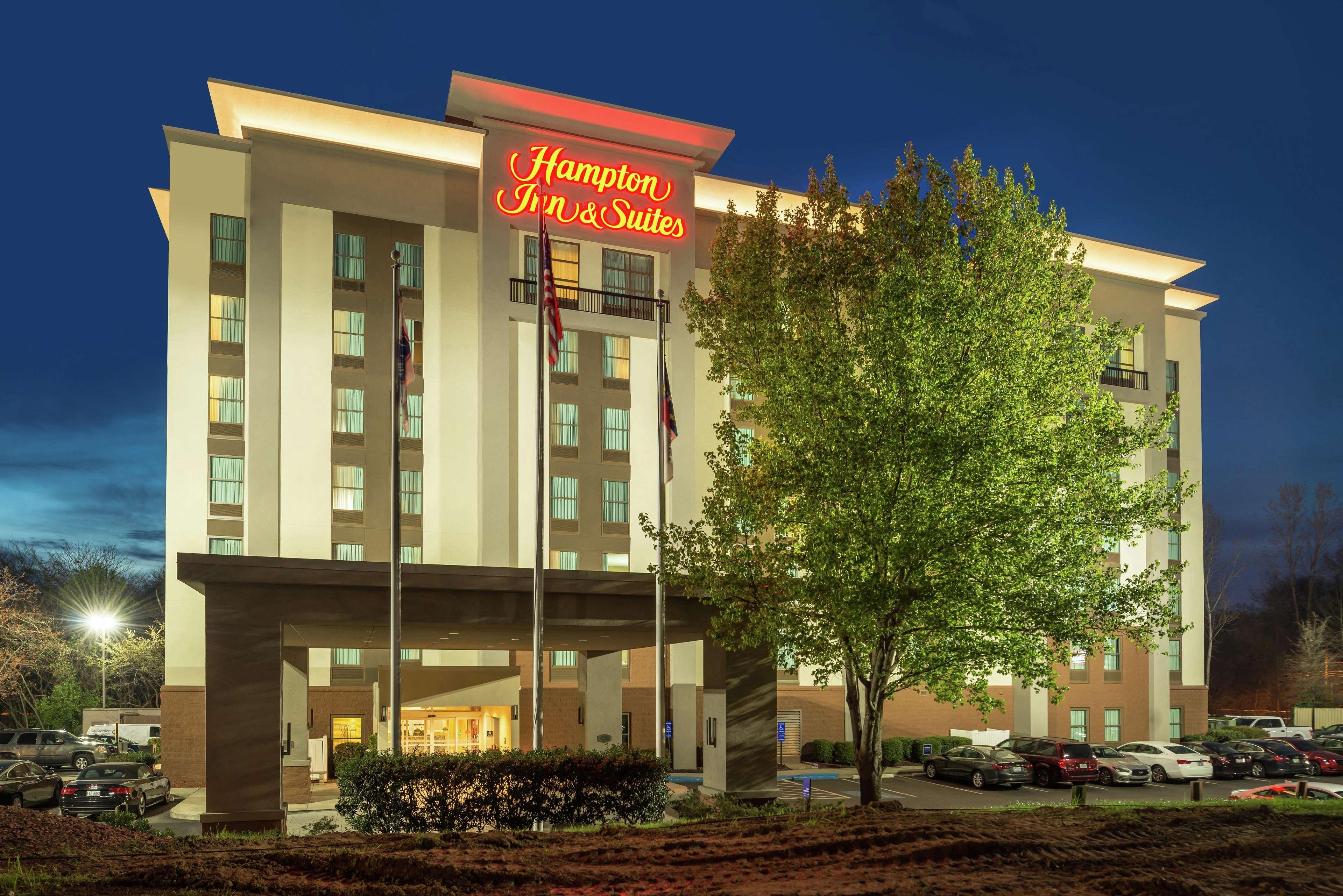 Hampton Inn & Suites Charlotte Arrowood Rd Exterior foto