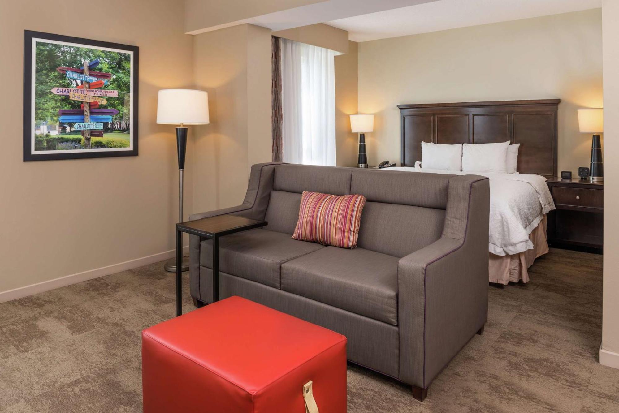 Hampton Inn & Suites Charlotte Arrowood Rd Exterior foto
